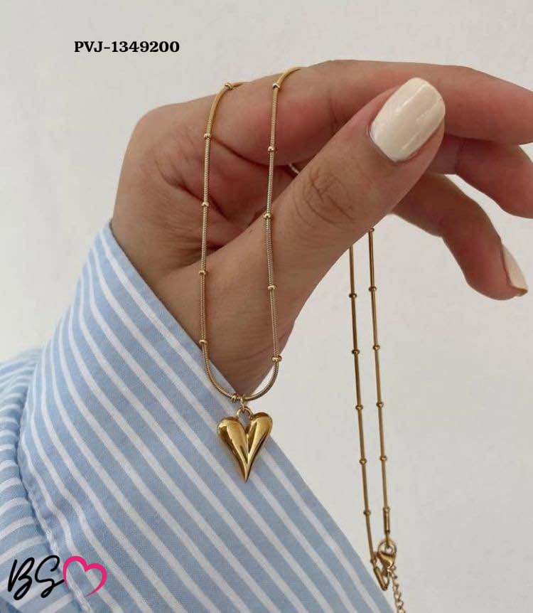 Ball Chain Heart Korean Pendant Necklace – Elegant Golden Heart Pendant for Women